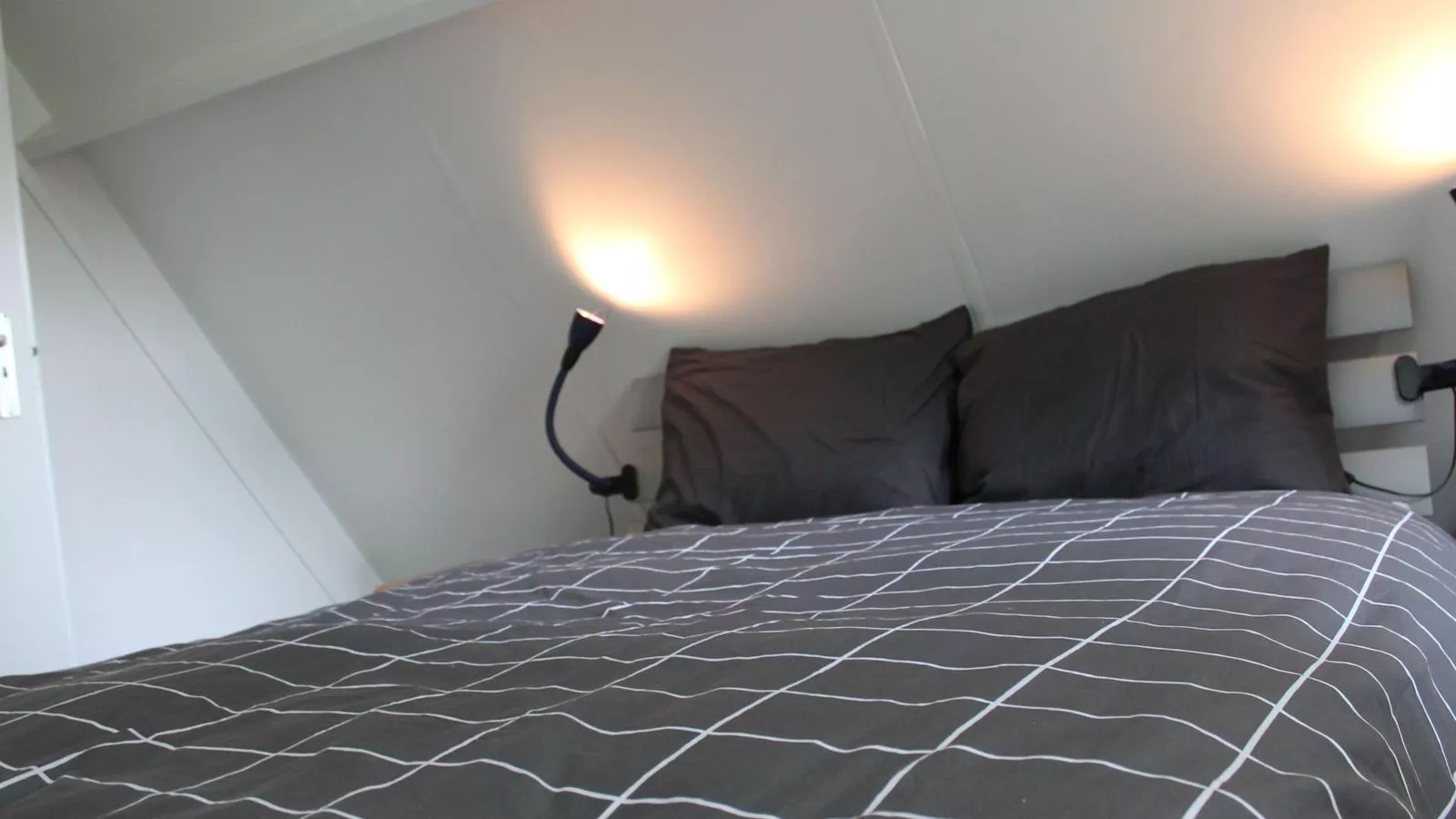 Sonnig Punthuys-Bedroom