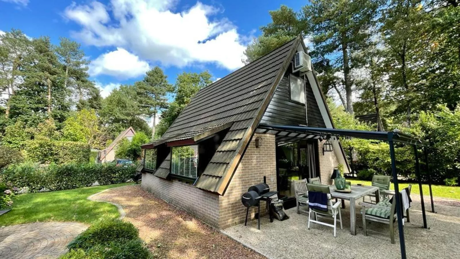 Sonnig Punthuys-Exterior summer