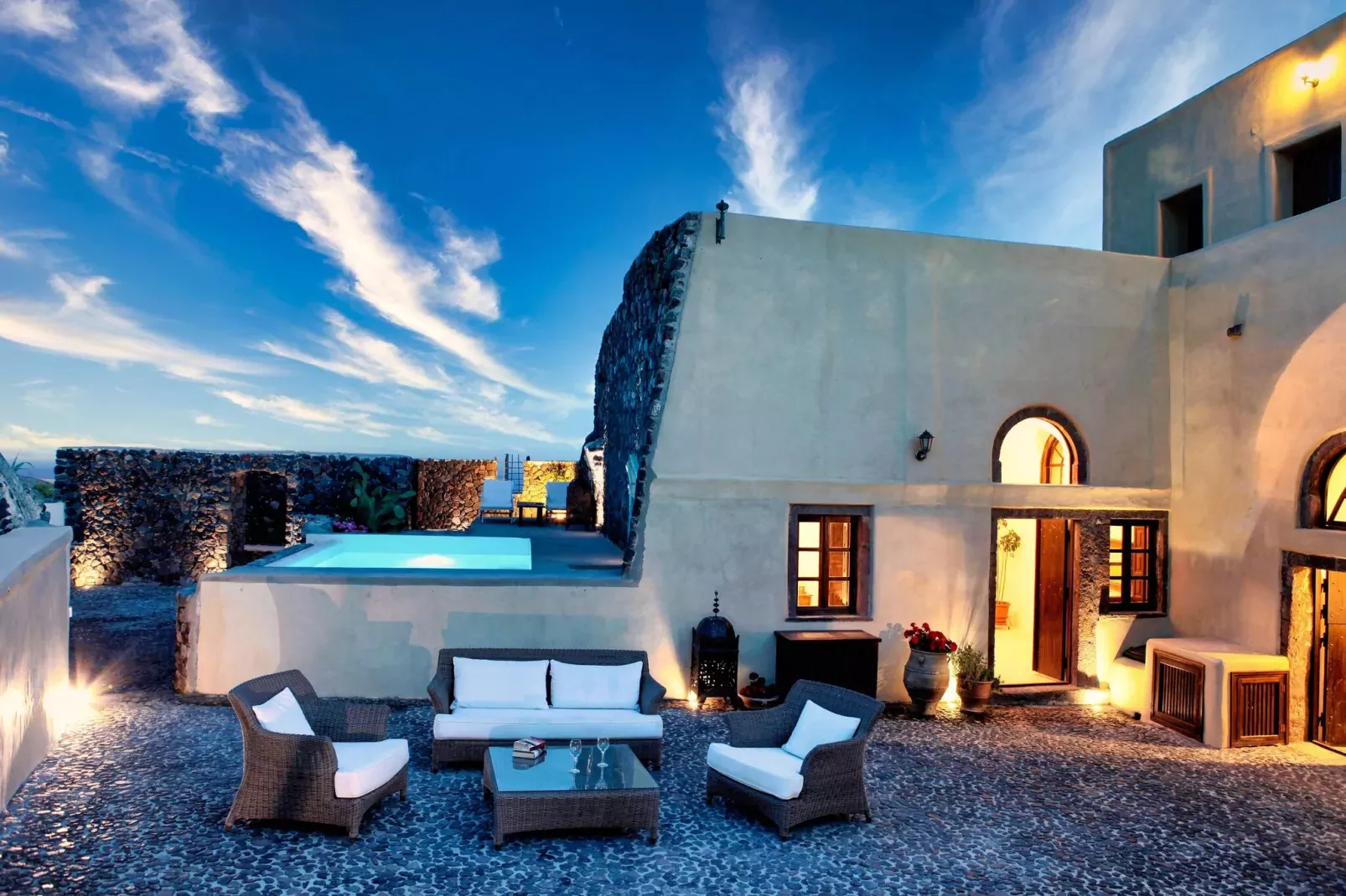 Mansion Kyani-Exterior summer