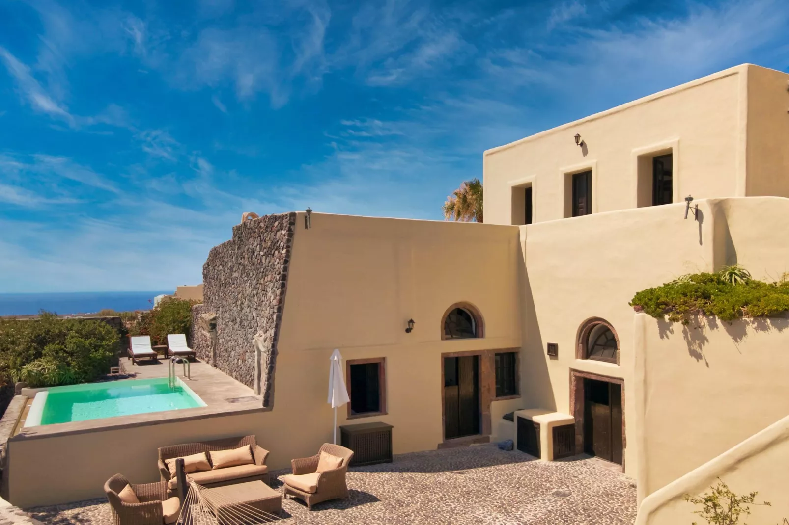 Mansion Kyani-Exterior summer