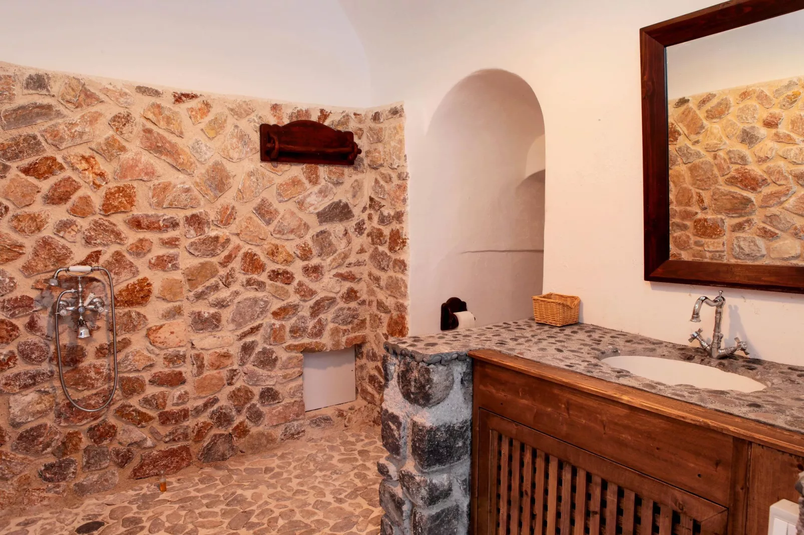 Mansion Kyani-Bathroom