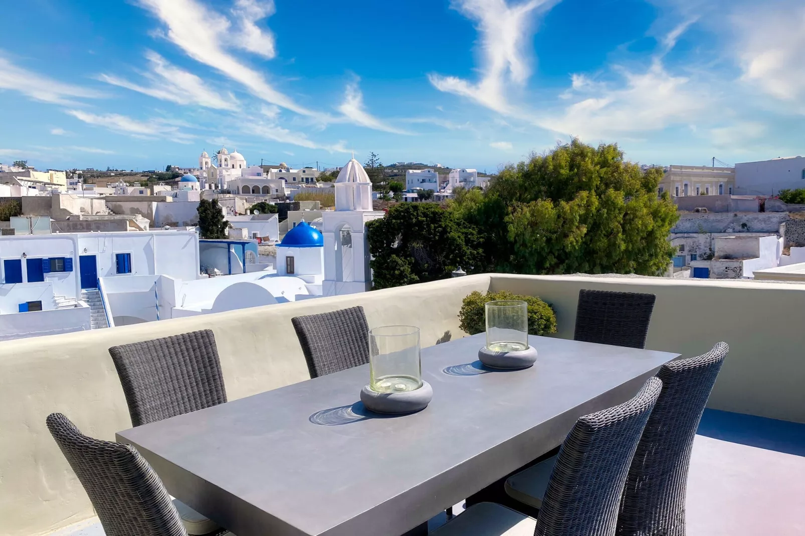 Mansion Kyani-Terrace balcony