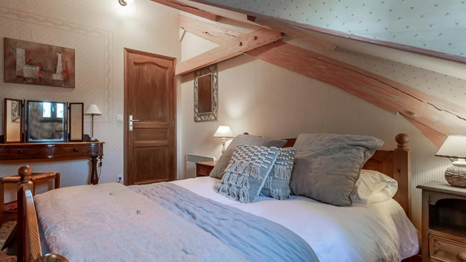 Les Roches de Roquecor-Bedroom
