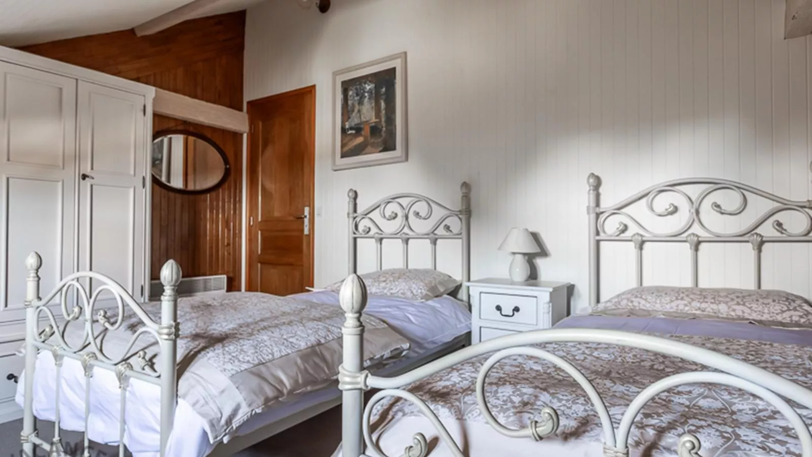 Les Roches de Roquecor-Bedroom