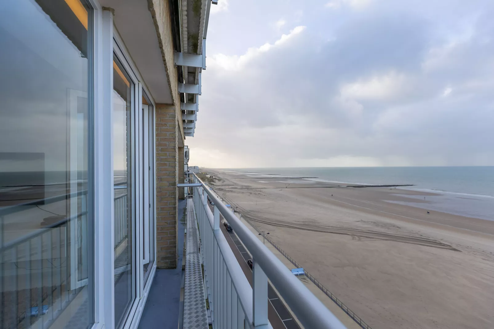Sun Beach 0802-Terrace balcony