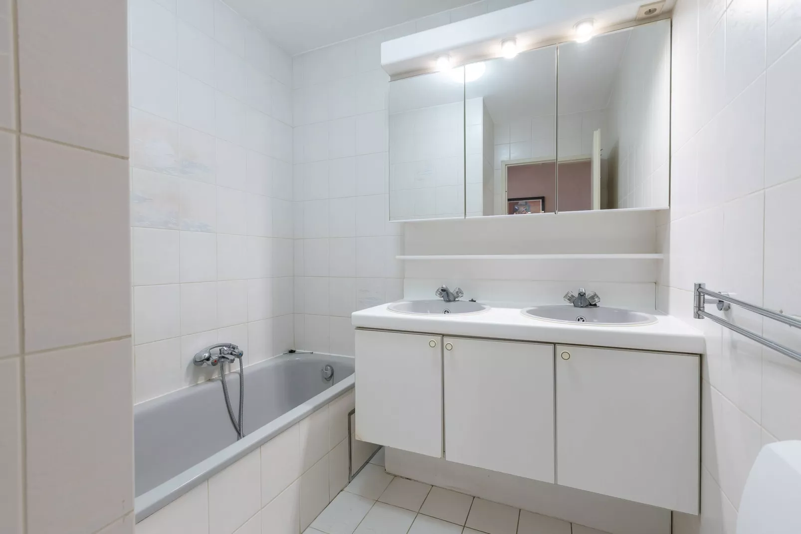 Espace II 0102-Badezimmer