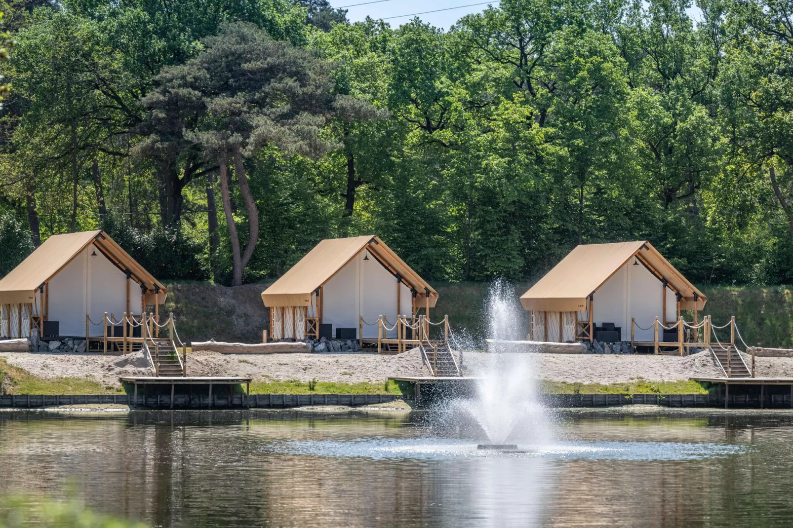 Resort Zilverstrand 12-Areas summer 1km