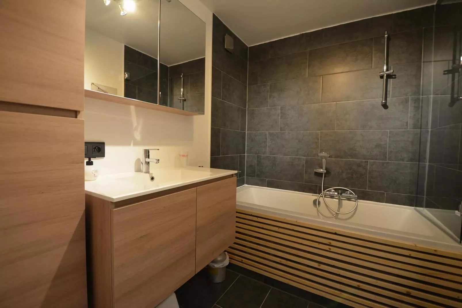 STTROP/STTRO201-Bathroom