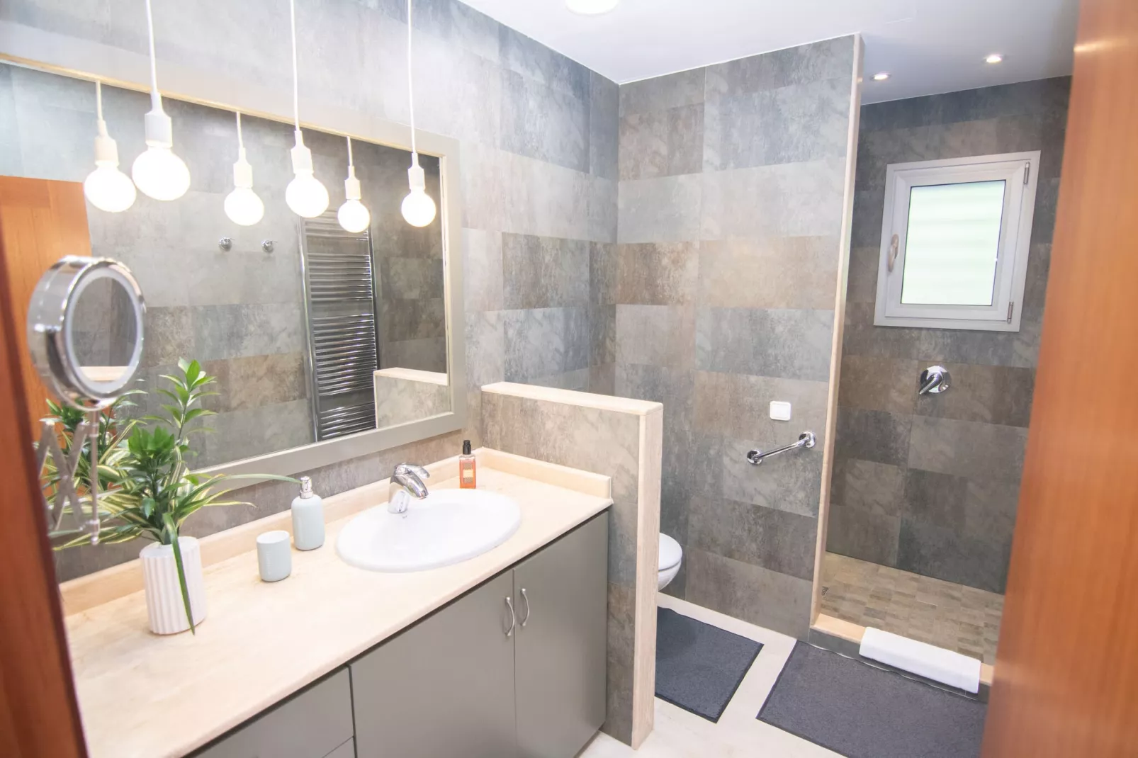 Luxury Villa Marratxí-Badezimmer