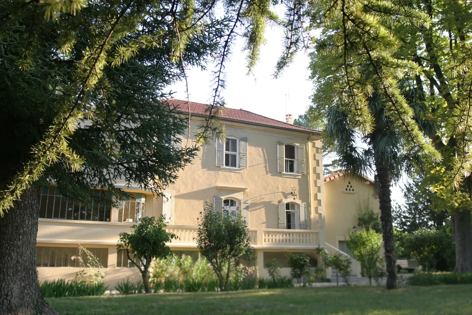 Amélie-Eline-Exterior summer