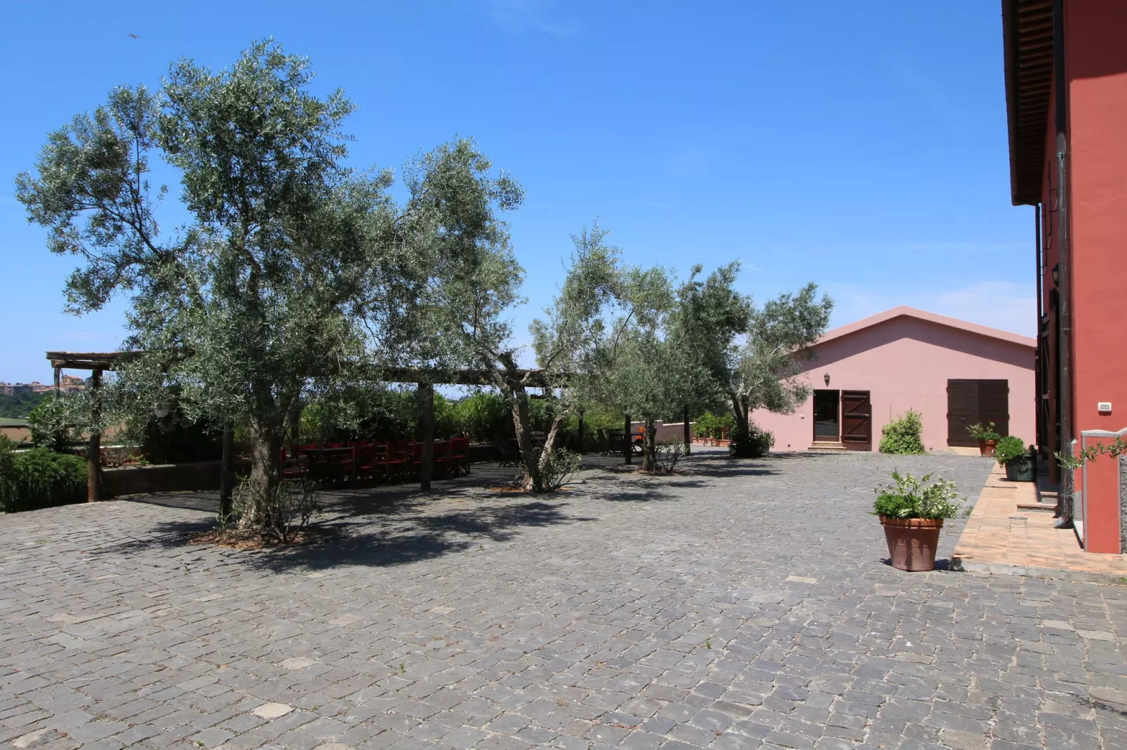 Alloro-Terrace balcony