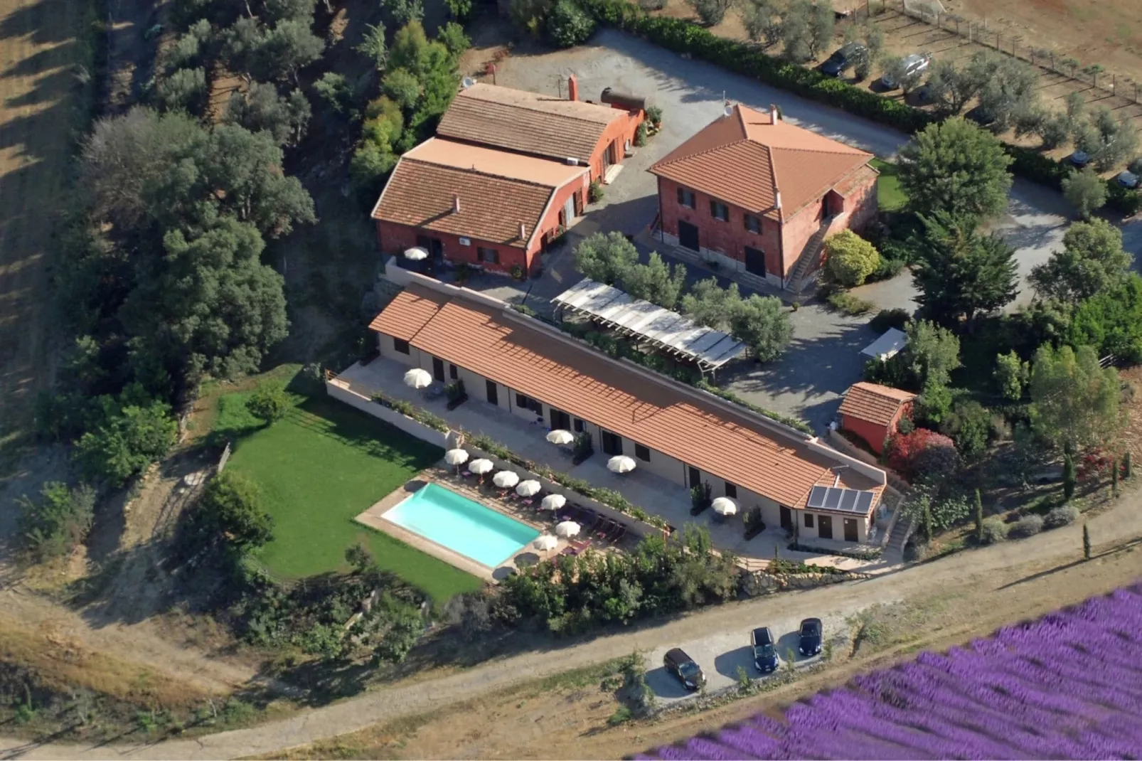 Sughera-Exterior summer