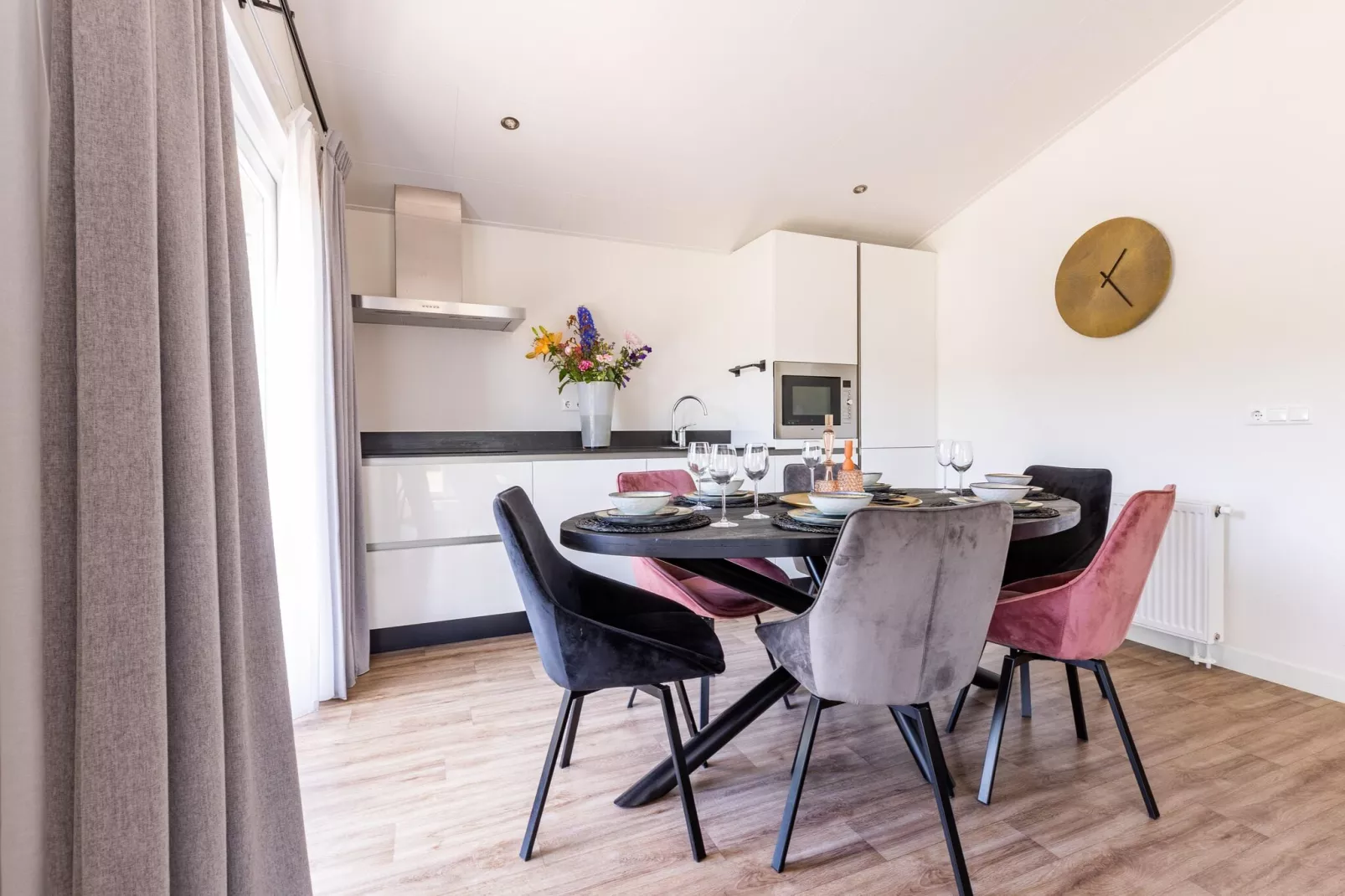 Vakantiepark Molenvelden 1-Dining room