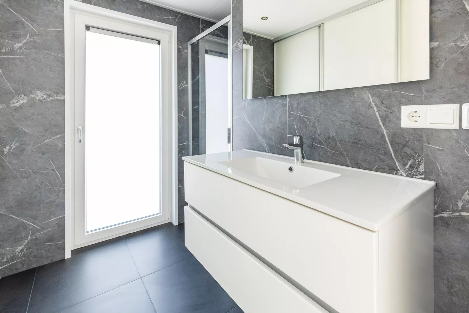 Vakantiepark Molenvelden 3-Bathroom