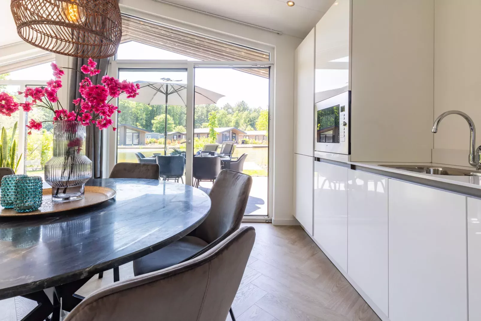 Vakantiepark Molenvelden 8-Kitchen