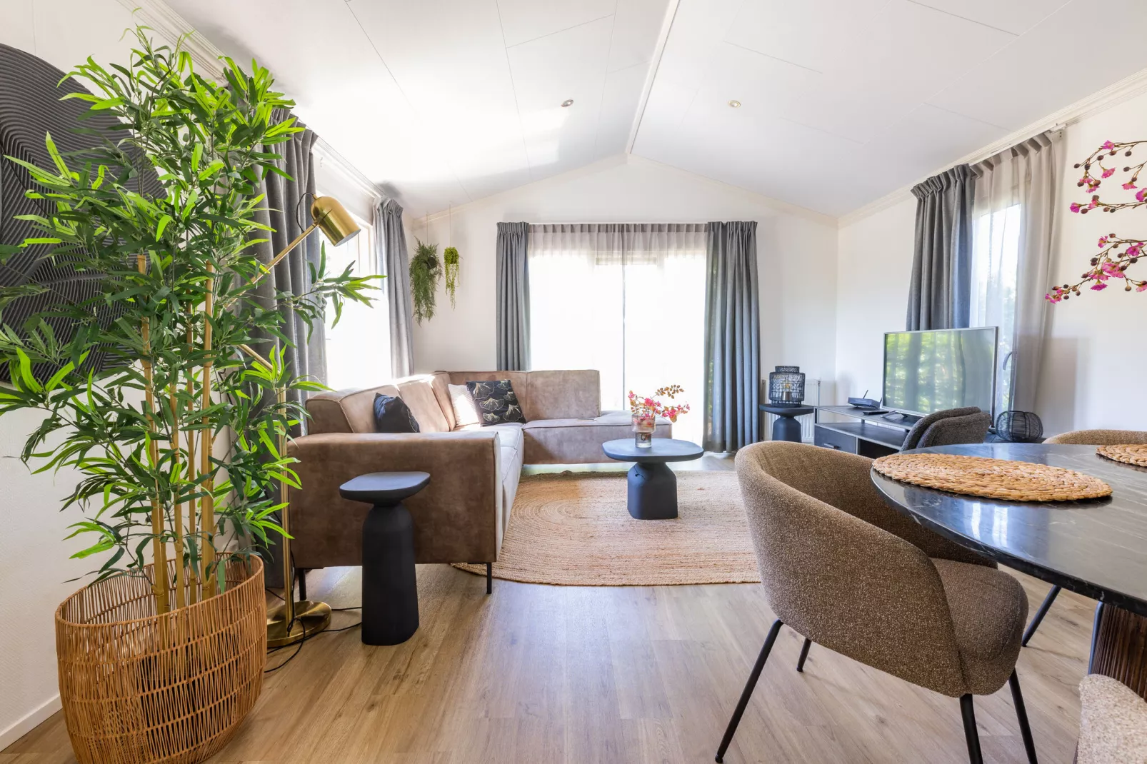 Vakantiepark Molenvelden 9-Living room