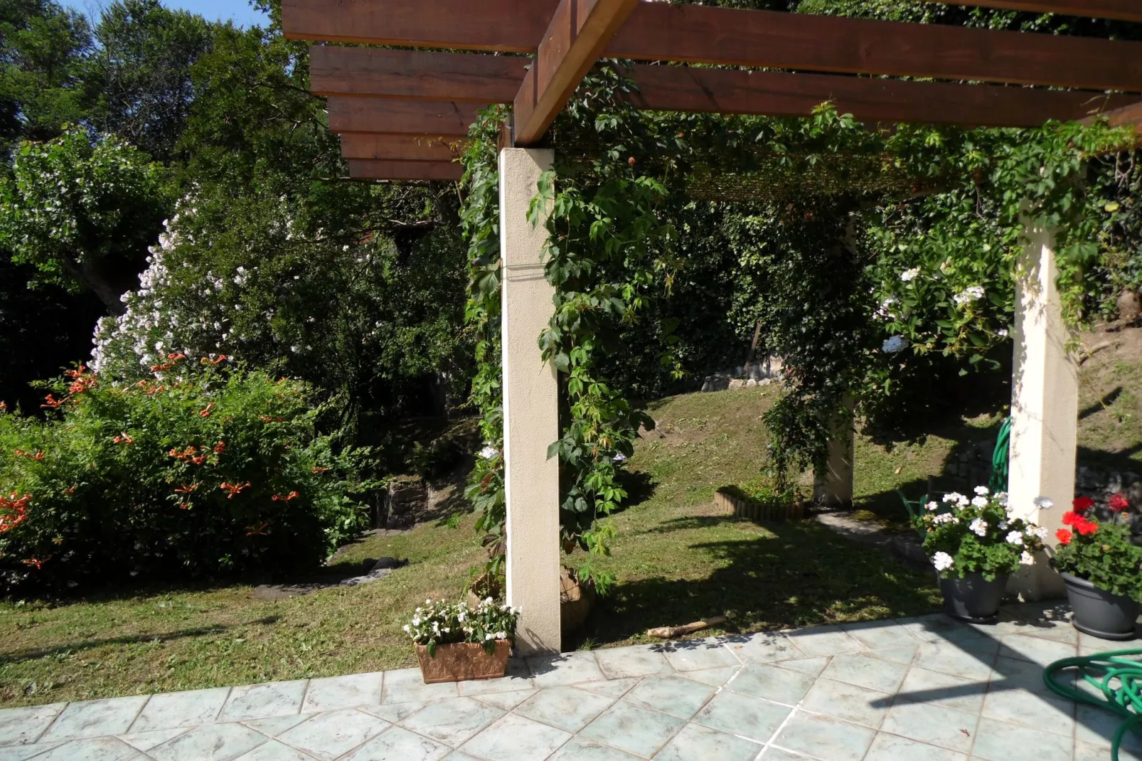 Vignabuona-Terrace balcony