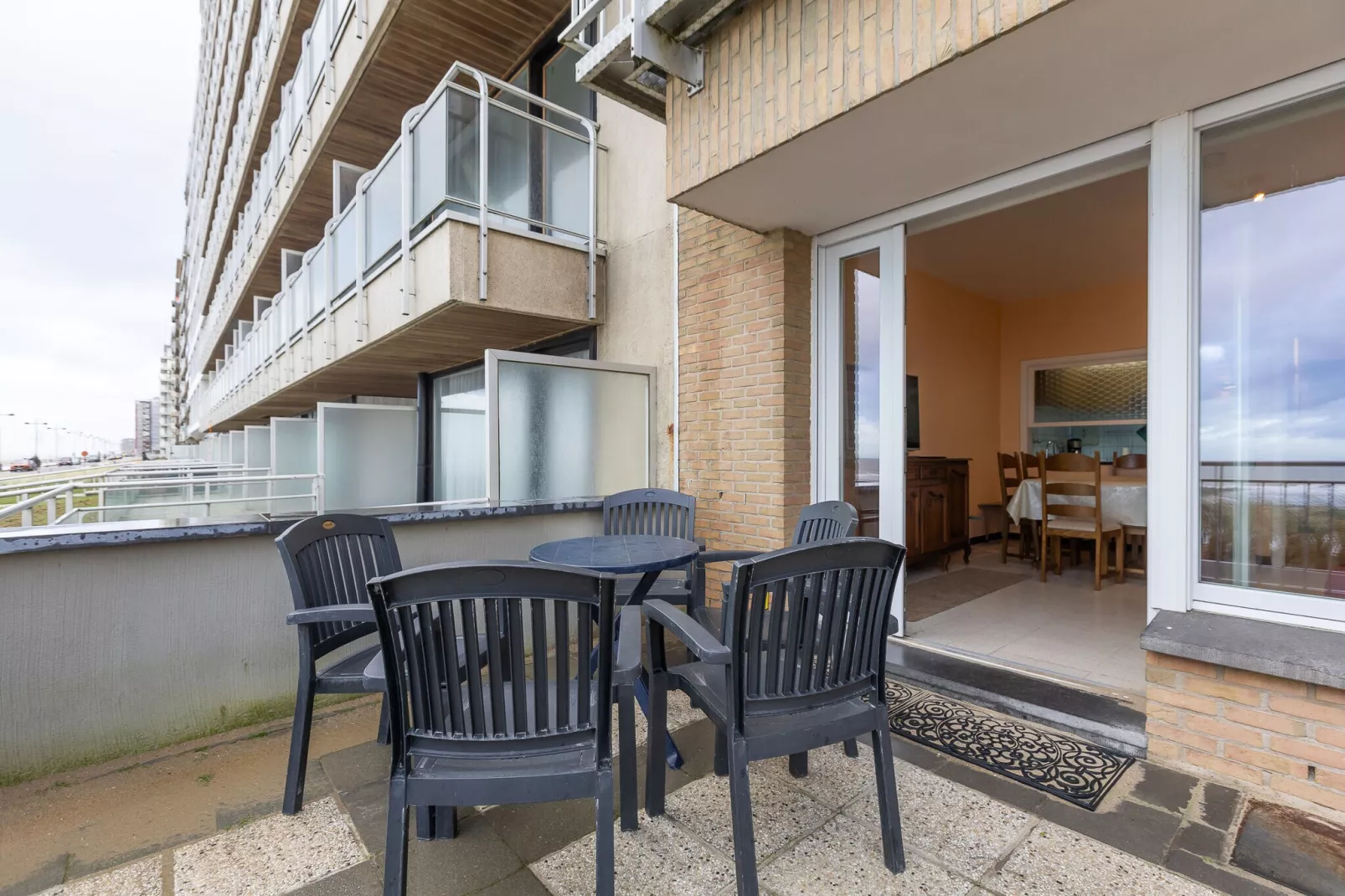 Sun Beach 0001-Terrassenbalkon
