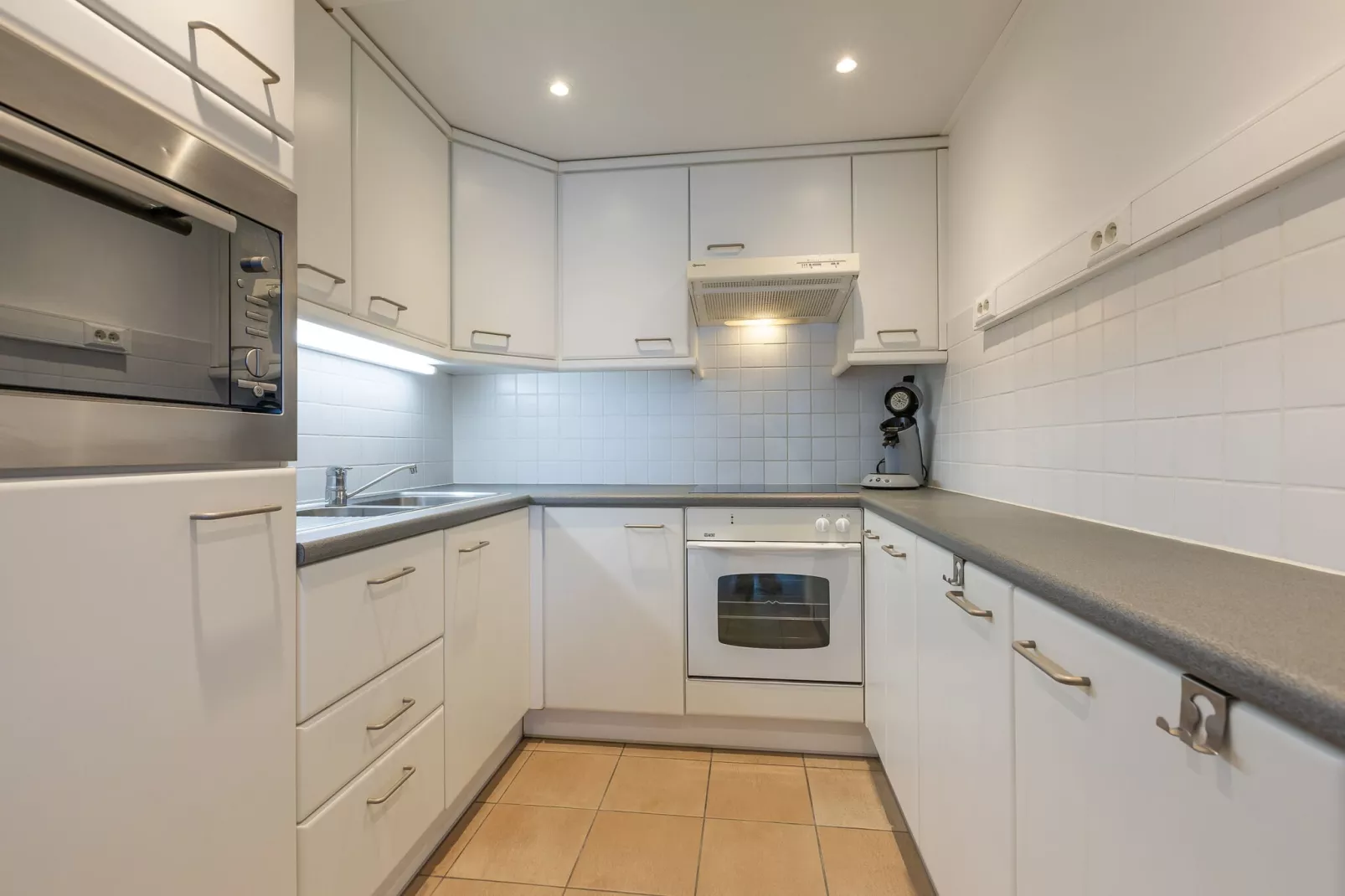 Sun Beach 0301-Kitchen