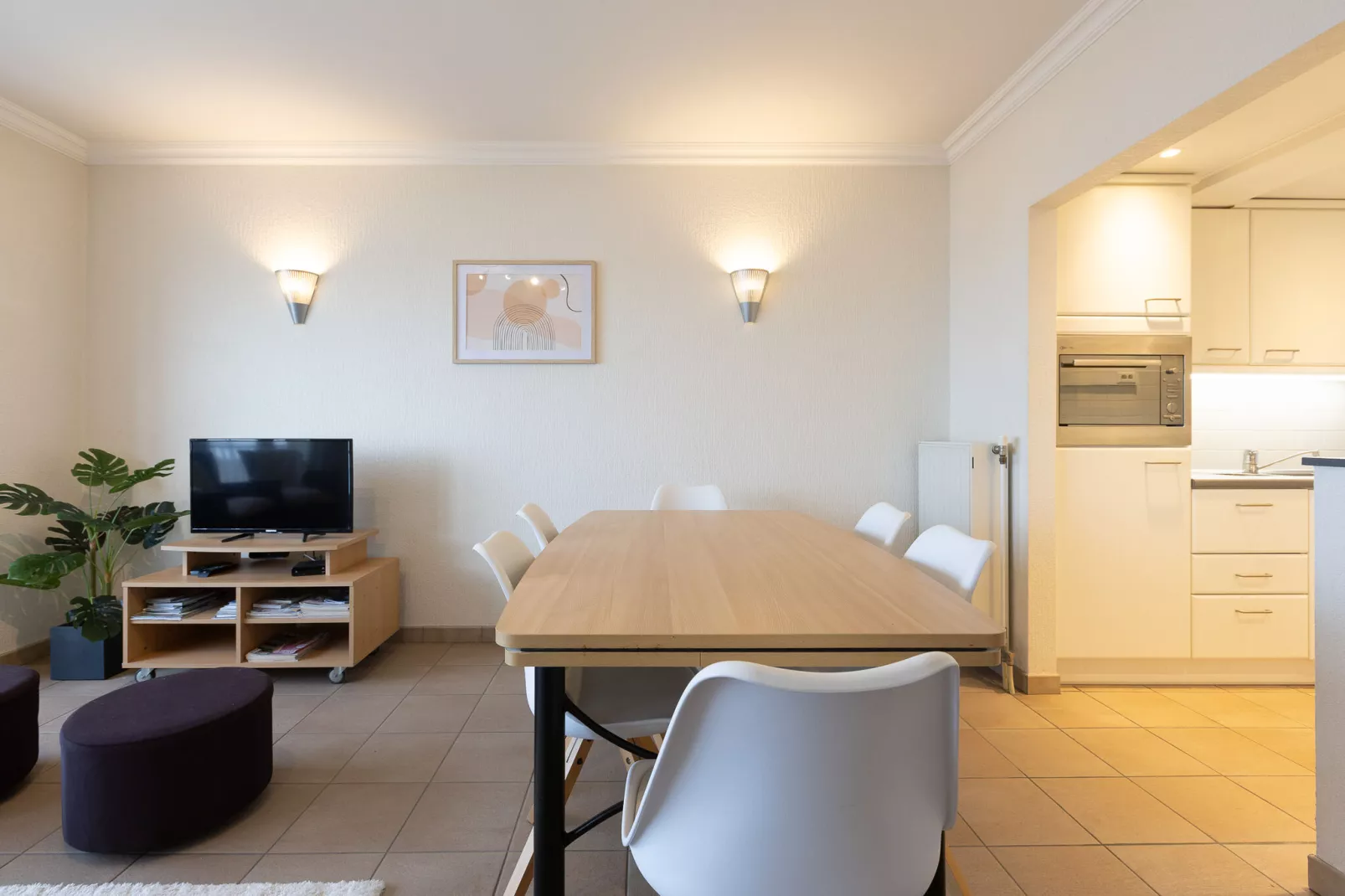 Sun Beach 0301-Dining room