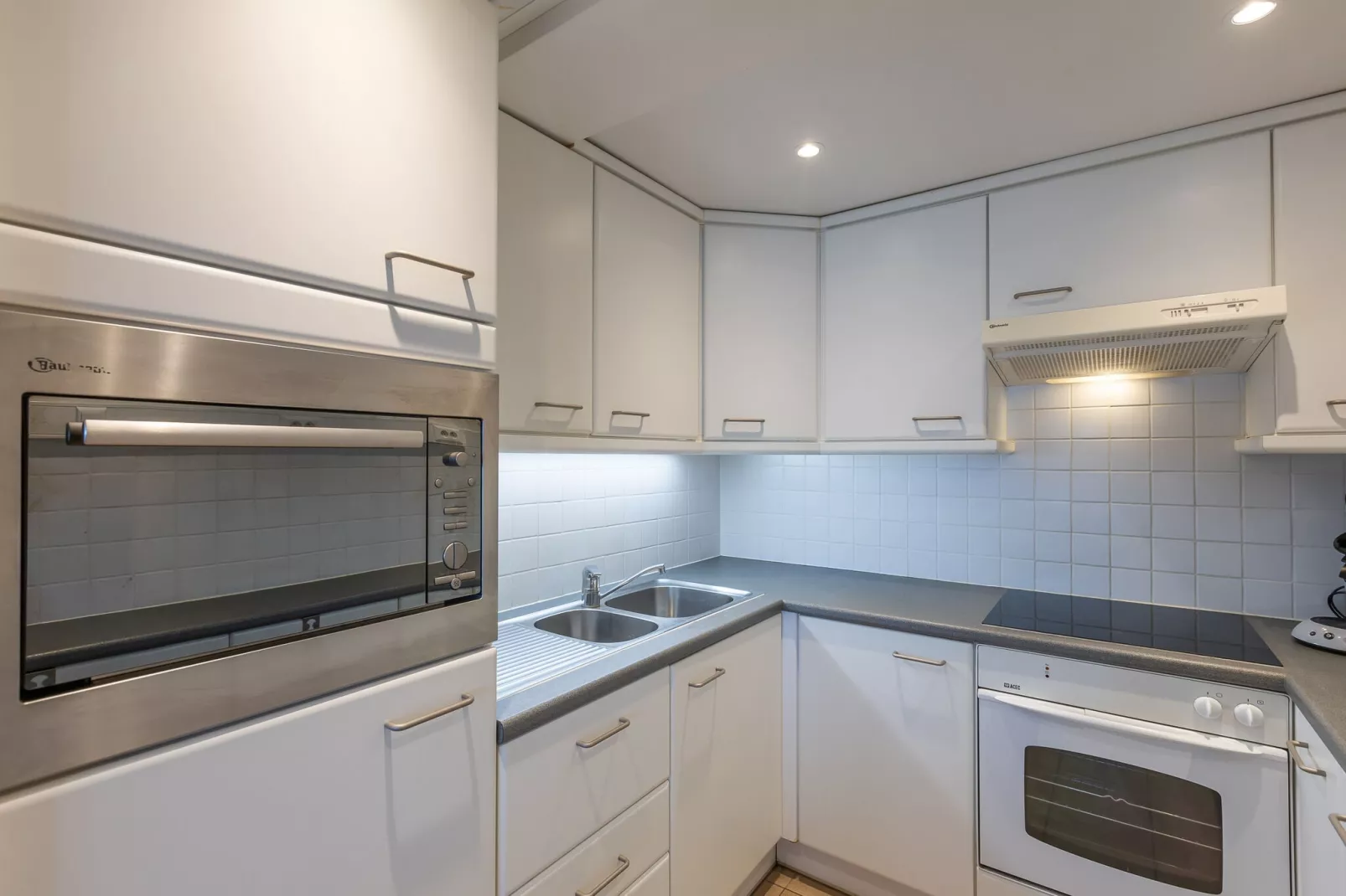 Sun Beach 0301-Kitchen