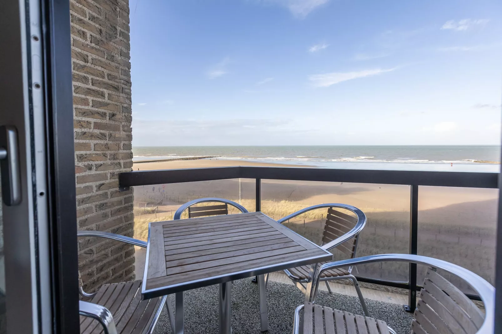 Zandroos 0302-Terrace balcony