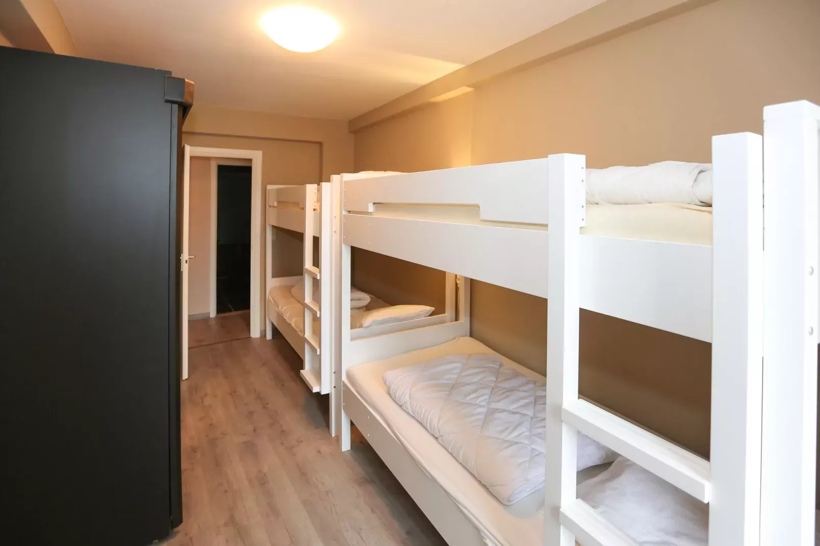 DECUMAN / 0401-Schlafzimmer