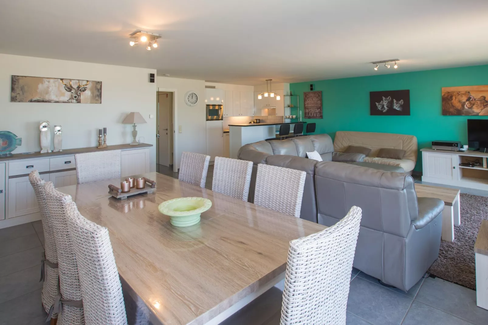 VIKING / G6 0603 GARAGE 273-Dining room