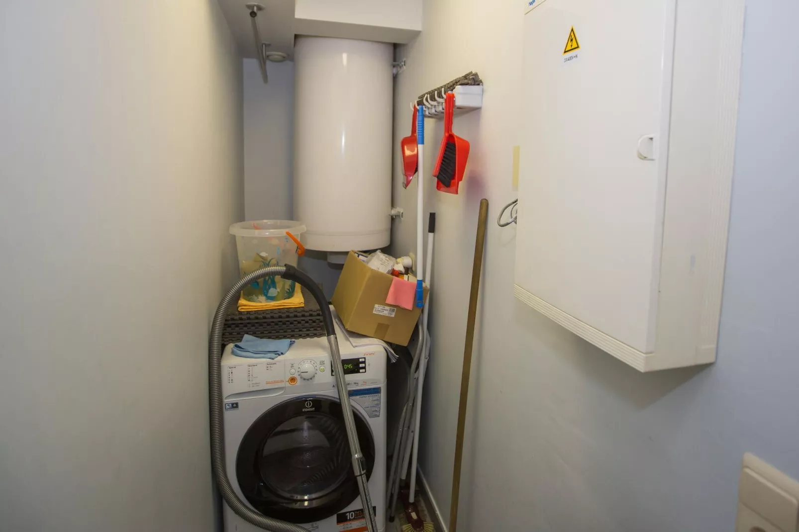 VIKING / G6 0603 GARAGE 273-Facilities