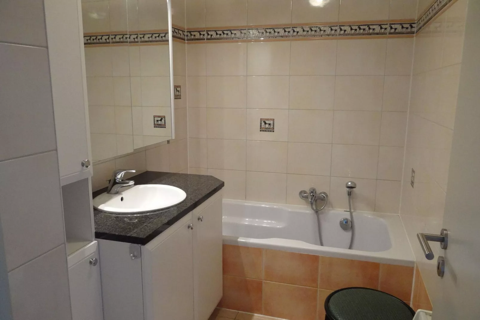 GOUNOD 0101PK-Bathroom