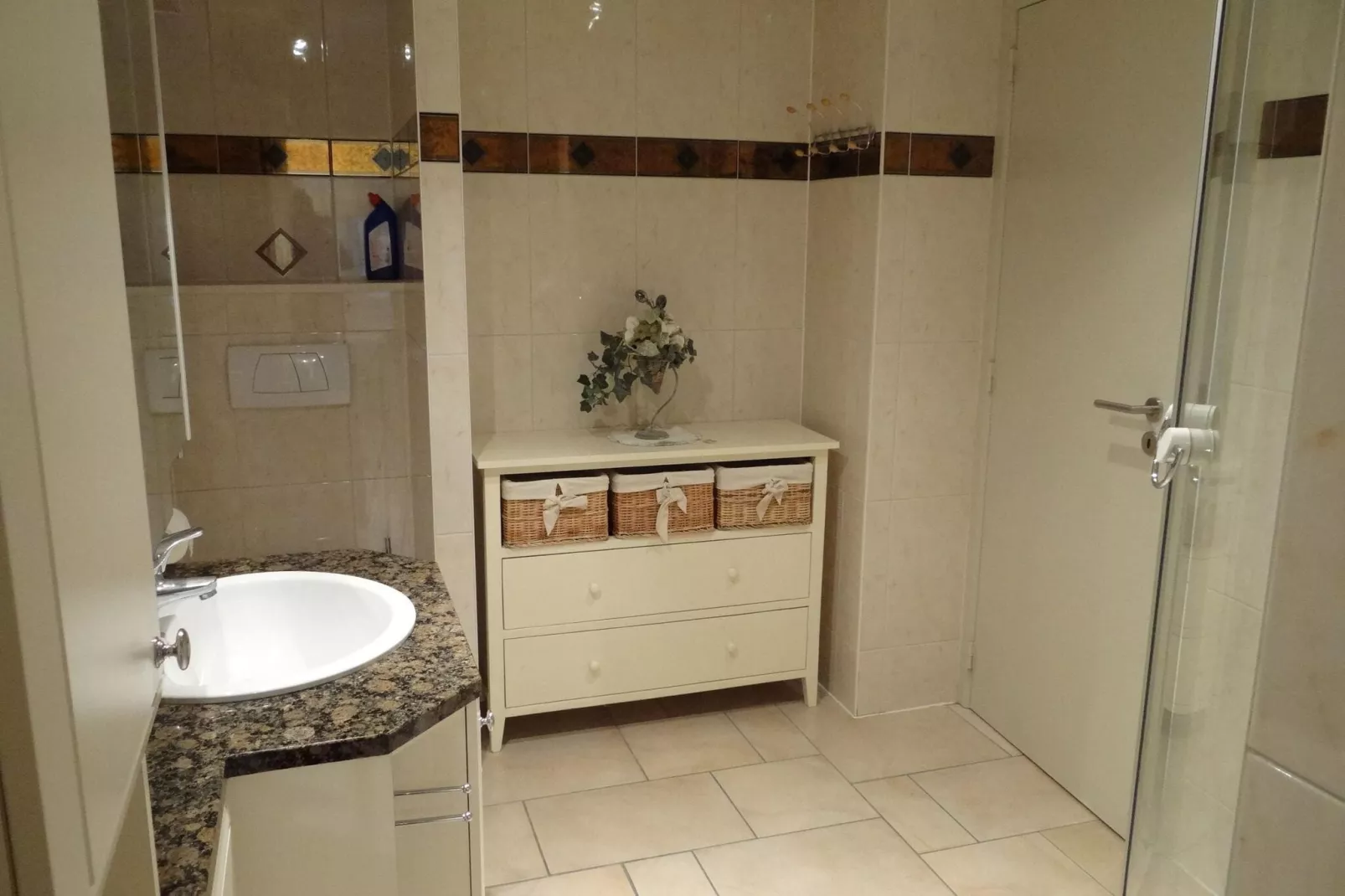 GOUNOD 0101PK-Bathroom