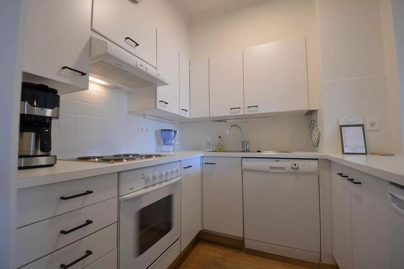 CHRIST/CHRISTA/0202-Kitchen