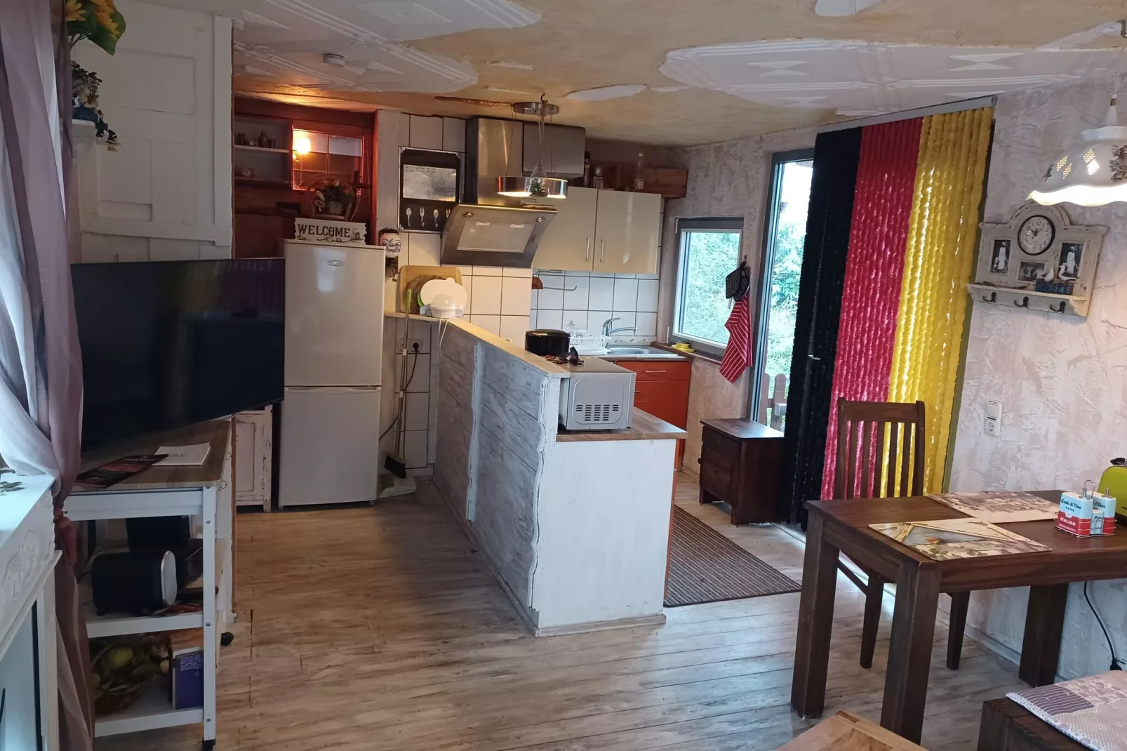 Hundefreundliches Ferienhaus am See MIT Whirlpool-Kitchen
