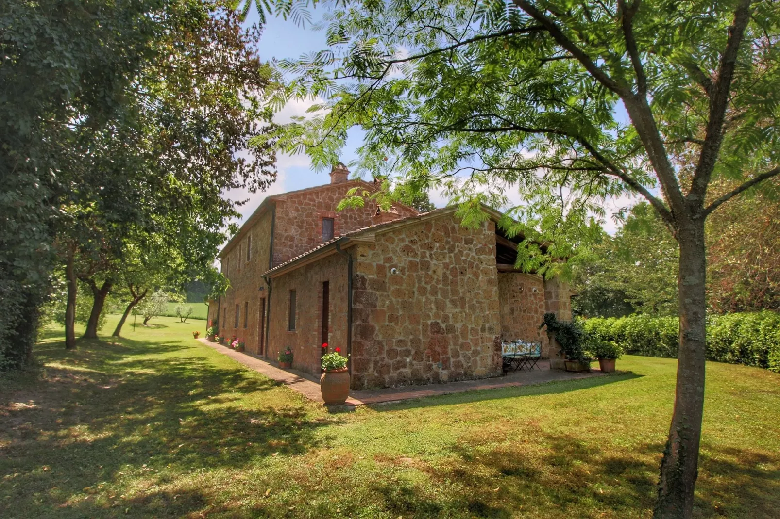 La Colonnetta-Exterior summer