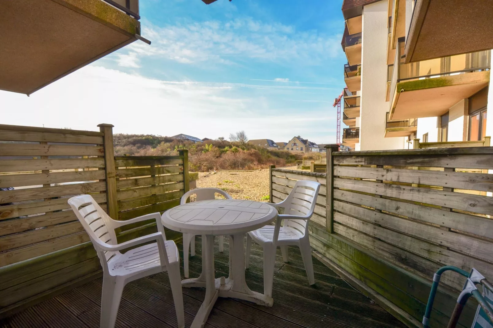 PLAZA G/1601-Terrace balcony