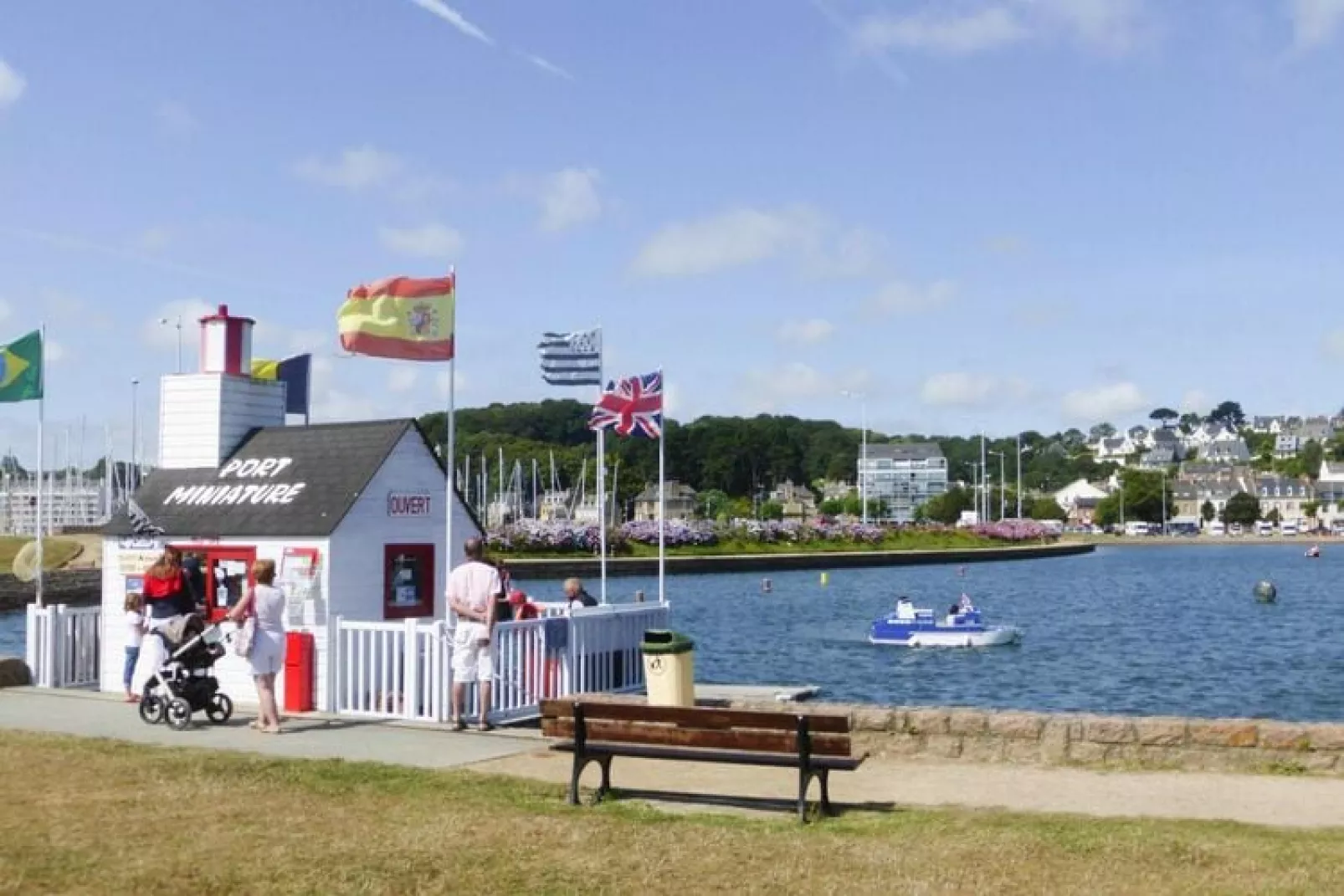 Holiday home Langoat-Areas summer 20km