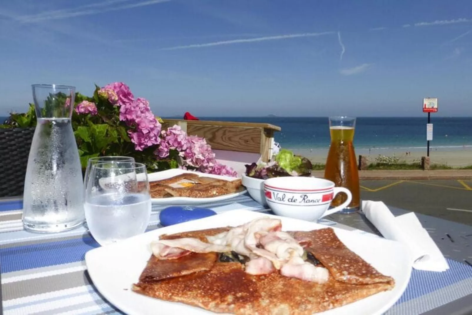 Holiday home Langoat-Areas summer 20km