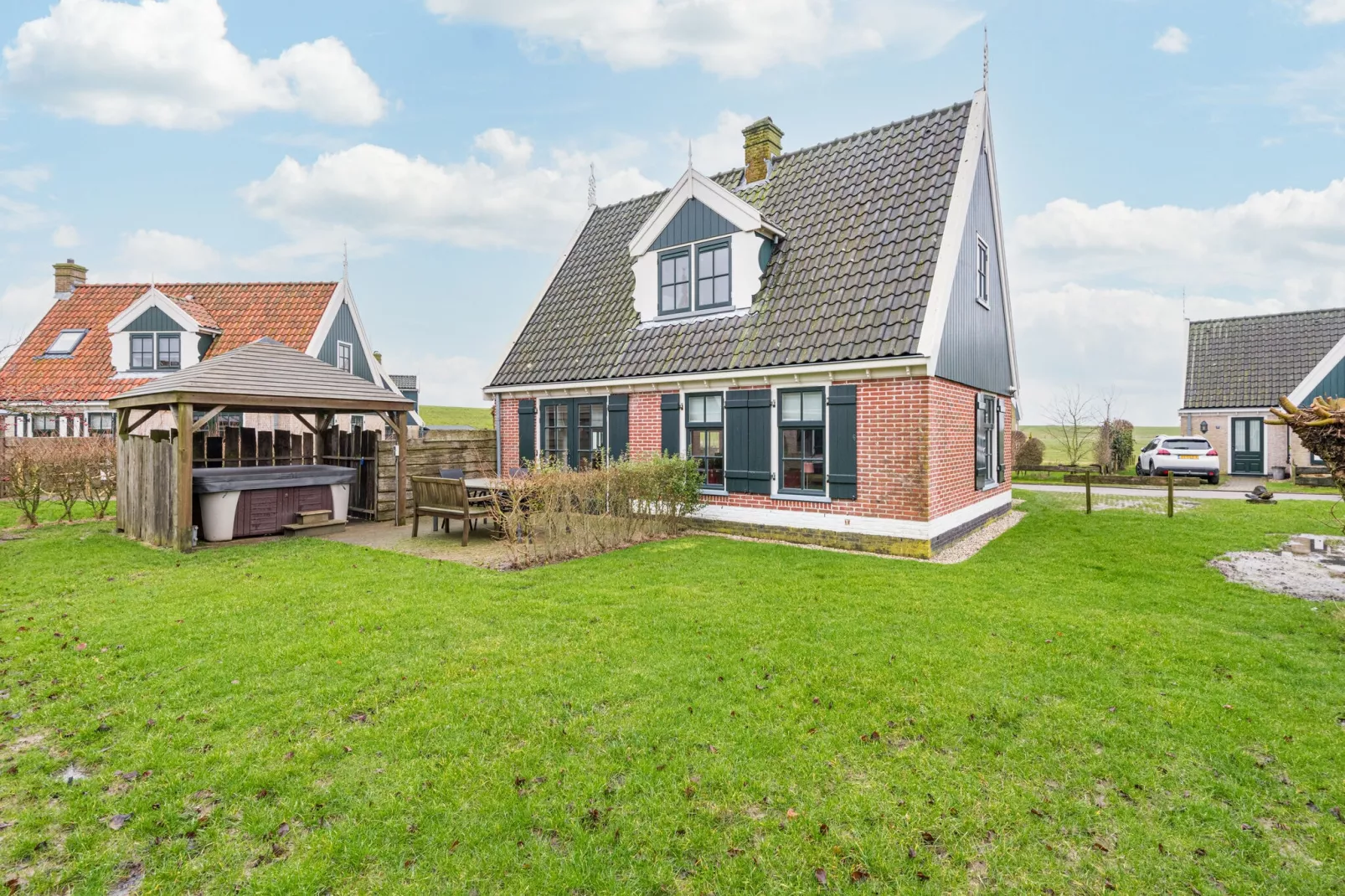 Recreatiepark Wiringherlant - Villa 14-Extérieur été