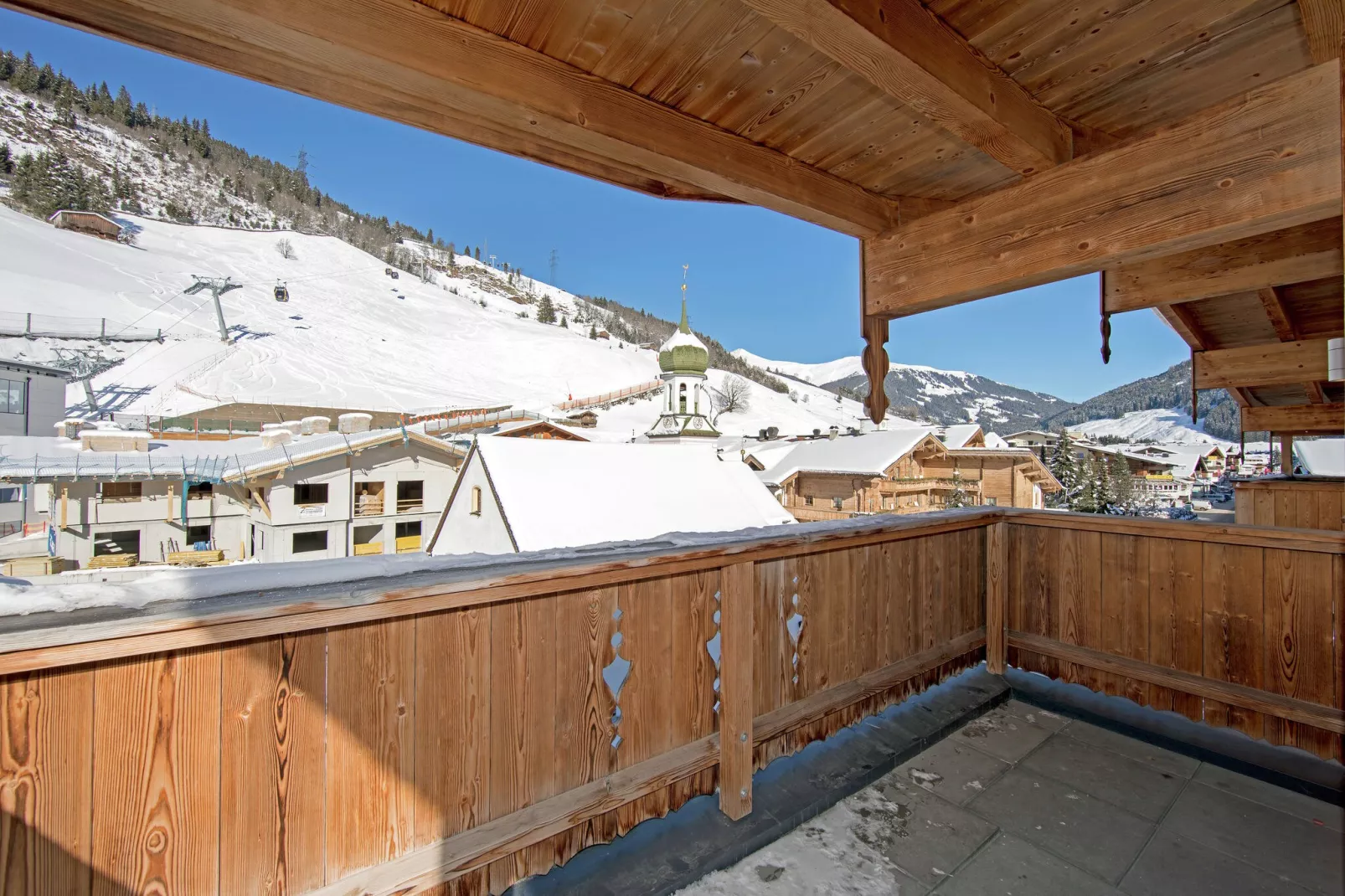 Penthouse Royal Gerlos-Terrace balcony