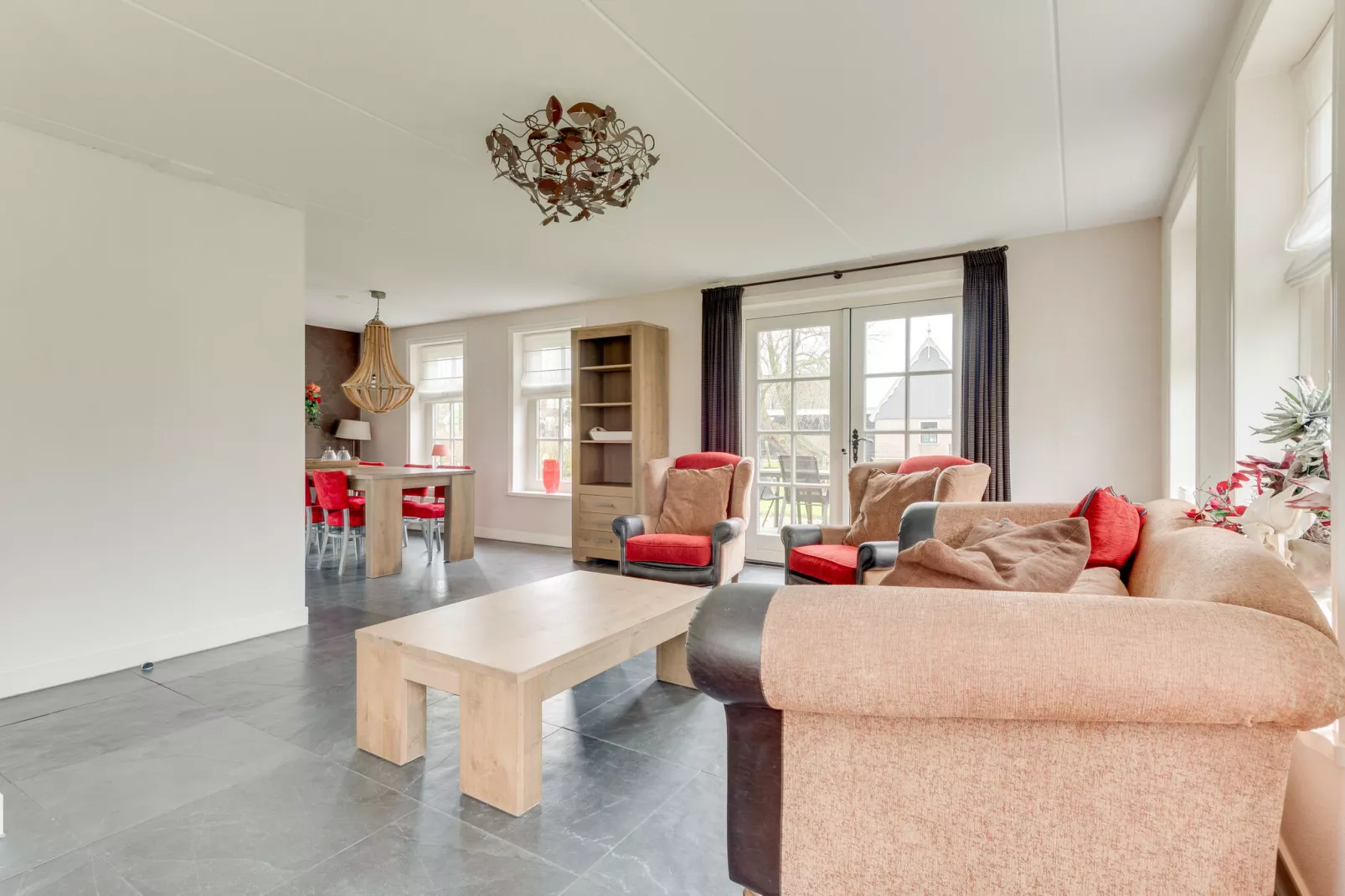 Recreatiepark Wiringherlant - Villa 14-Salon