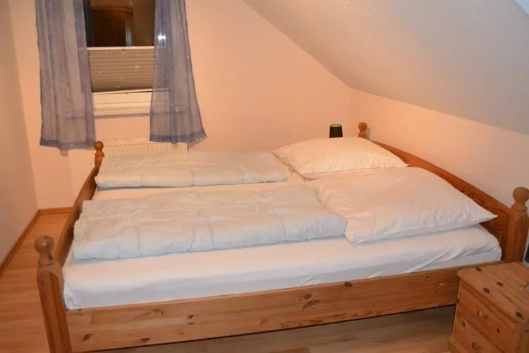 246064	-Bedroom