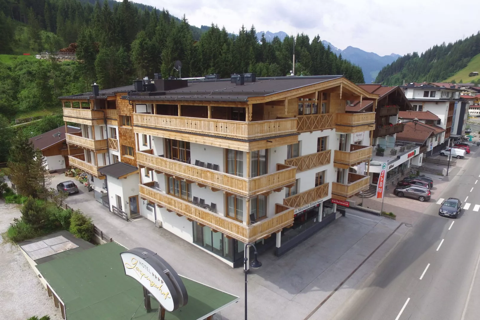 Penthouse Royal Gerlos-Exterior summer