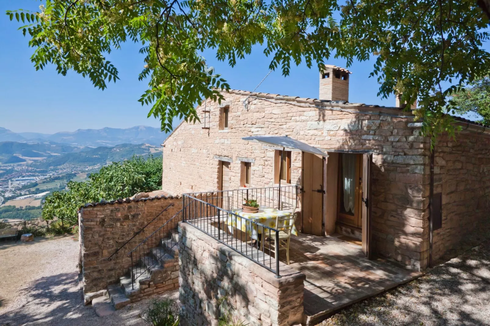 Il Conio Ginestra-Exterior summer