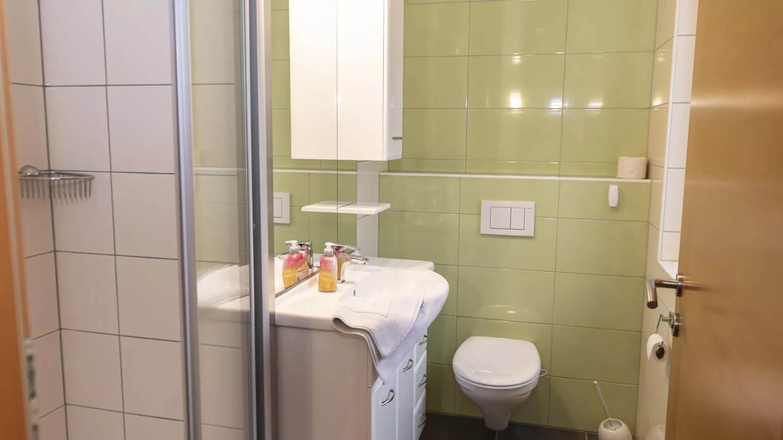 Ferienhaus Gartentraum 2-Badezimmer