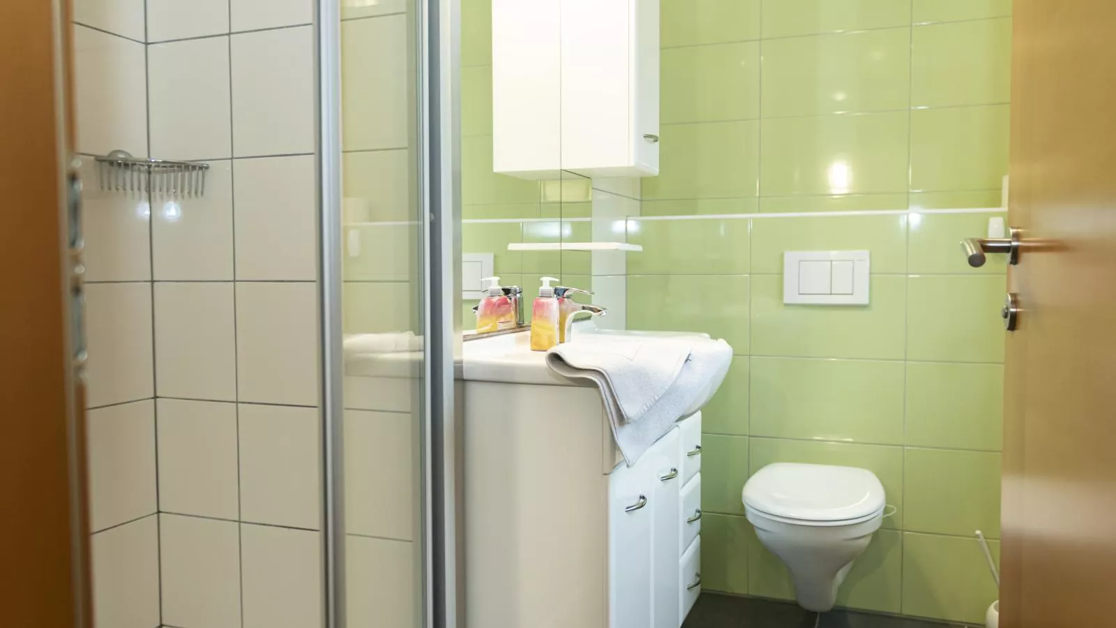 Ferienhaus Gartentraum 2-Badezimmer