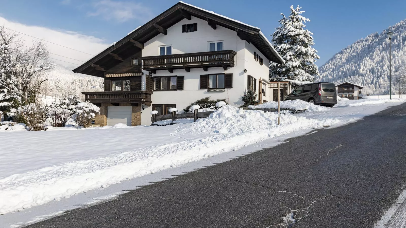 Platzhirsch-Exterior winter