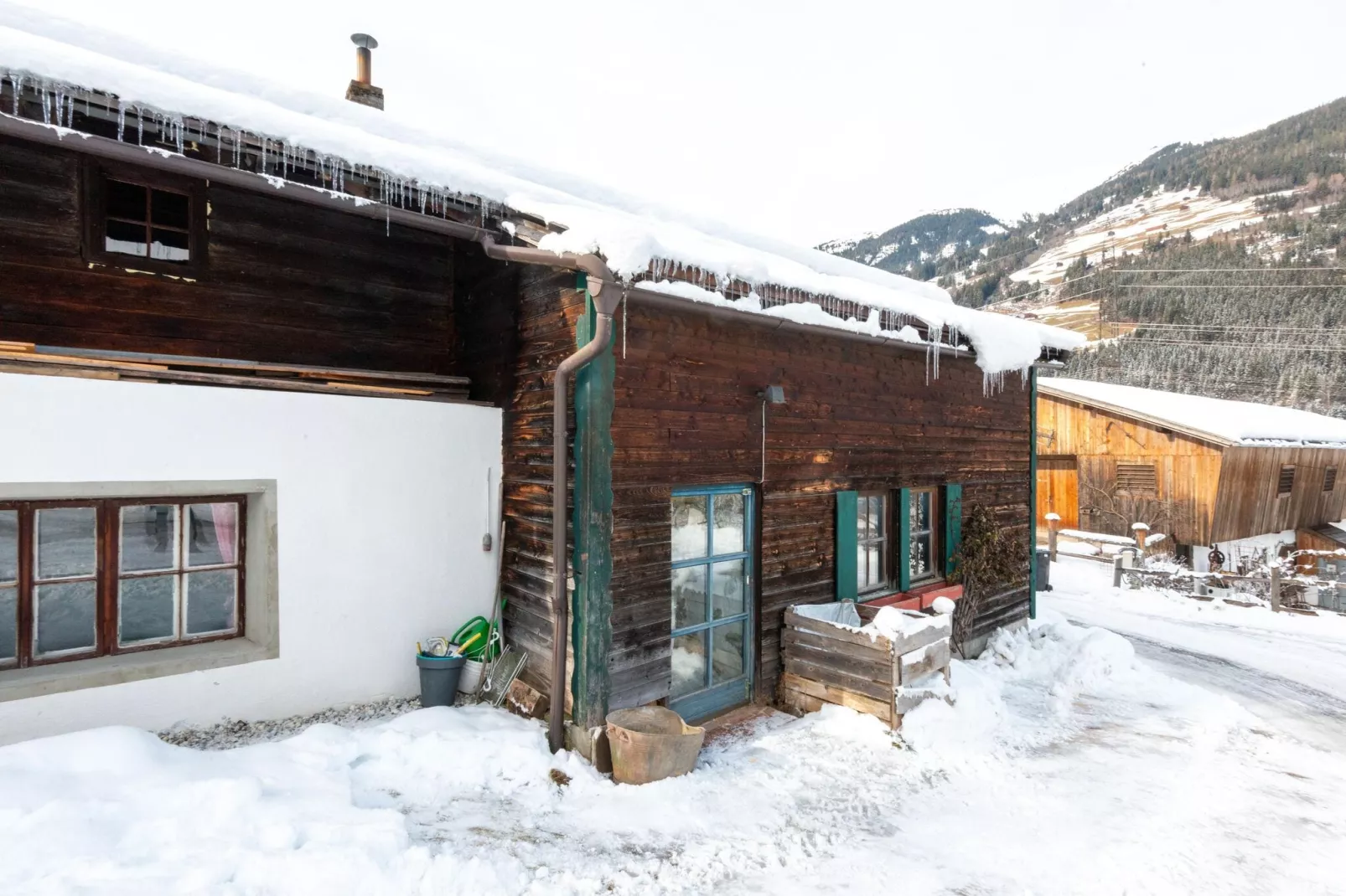 Bauernhaus Bachler-Exterior winter