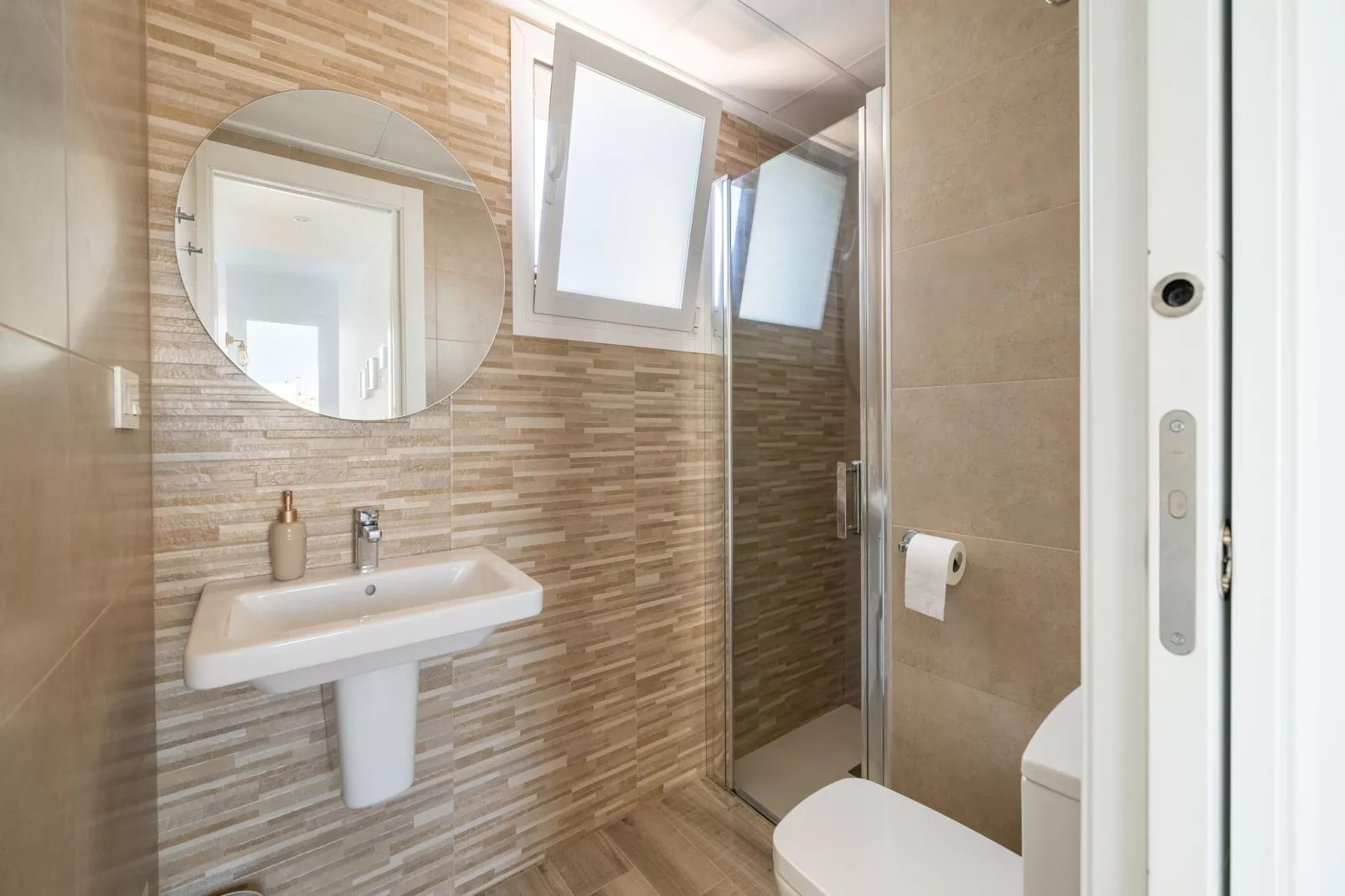 Casa Dara 2-Bathroom