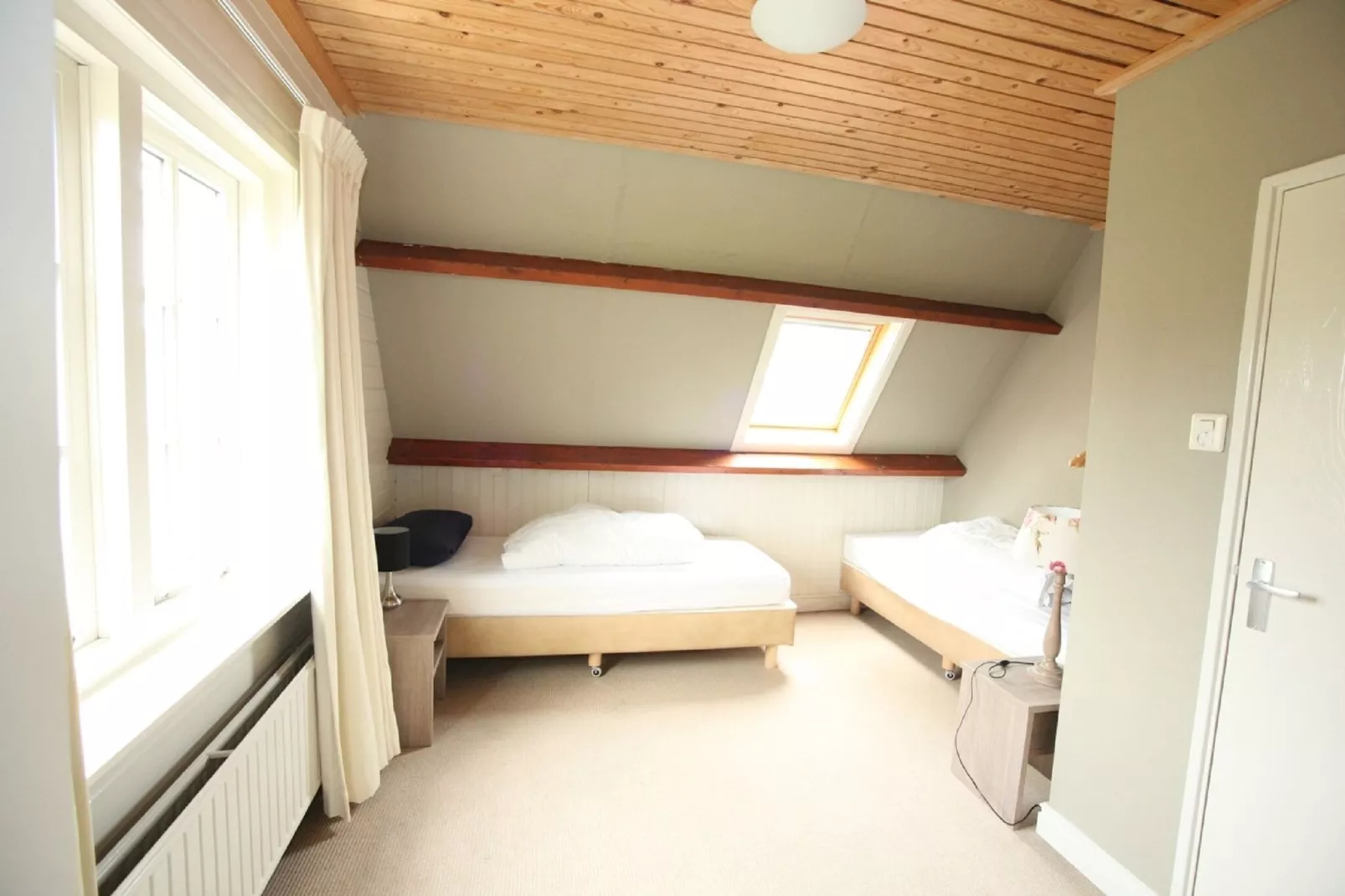 Recreatiepark Wiringherlant - Ons Huys-Bedroom