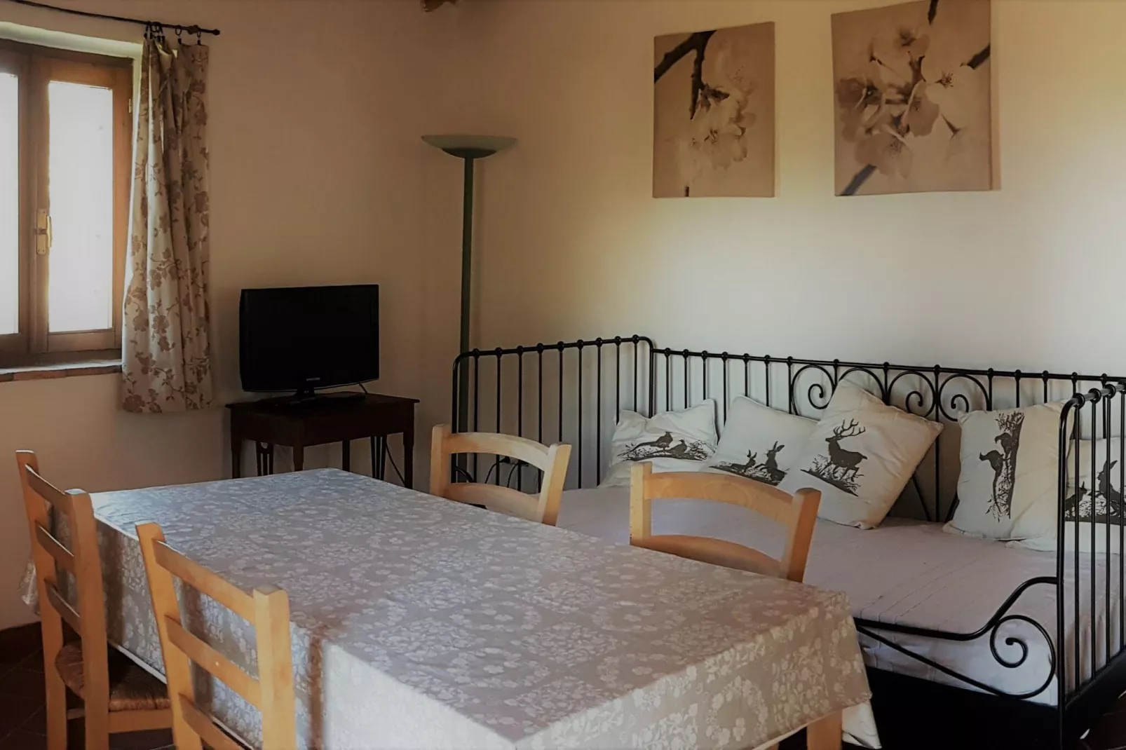 Allodola-Living room